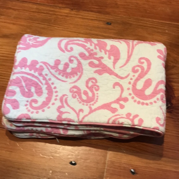 COMPANY C *Standard* Pink Floral Pillow Sham Quilted Reversible Cover - Picture 3 of 8